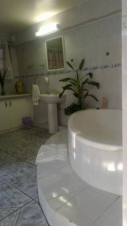 Harmony Guesthouse Mbombela Szoba fotó